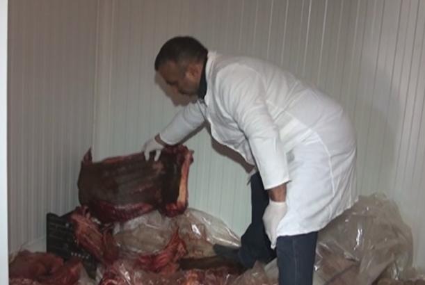 Bərdədə at əti satan ana və oğlu aşkar edildi
