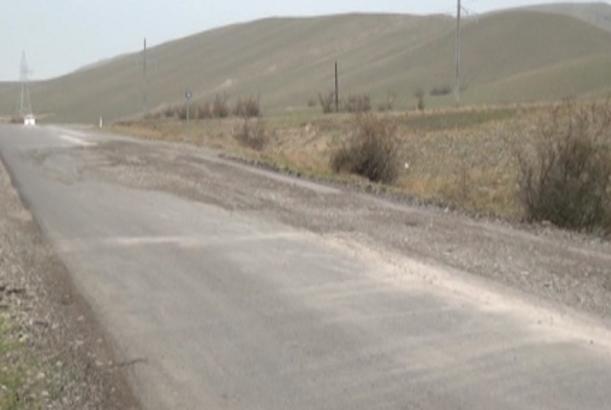 Ağstafada yenicə təmir olunan yol bərbad vəziyyətə düşüb