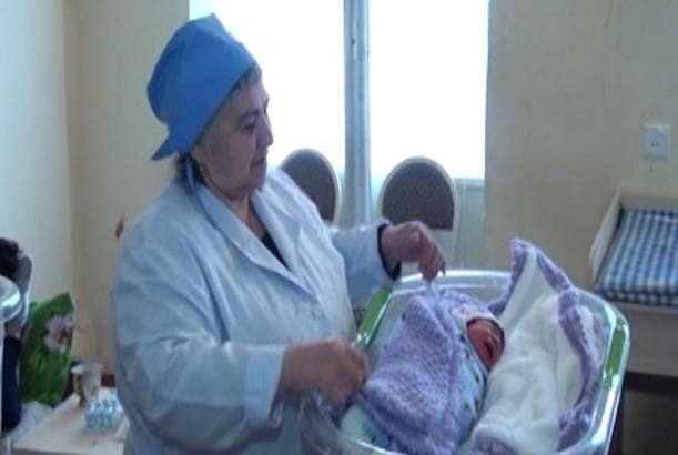 Qazaxda kişilərin sayı artır