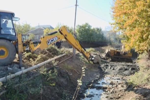 Şəmkirdə kanal və arxlar təmizlənir