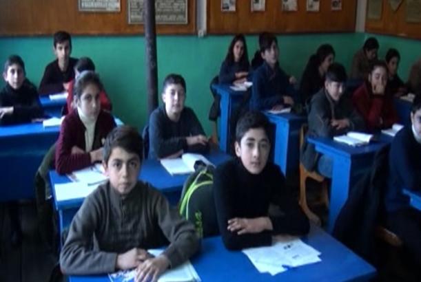 Qərb rayonlarının məktəbləri qışa necə hazırlaşıb?