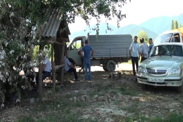 Qaxda dolu qarğıdalı sahələrinə ziyan vurub