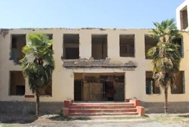 Təhsil ocağında söküntü işləri aparılsada təmir işləri nədənsə saxlanılıb