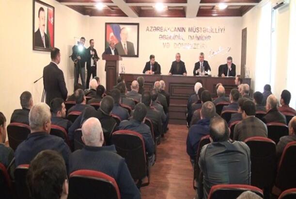 “Azəriqaz”ın baş direktoru sahibkarlarla görüşüb