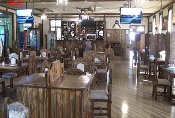 Karantin qaydaları yumşaldılıb, bəs kafe və restoranlarda vəziyyət necədir?