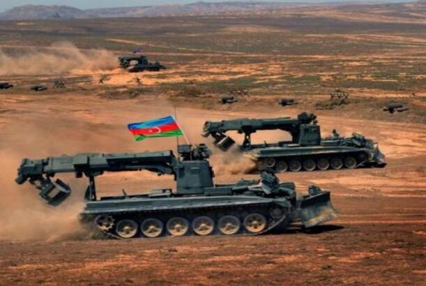 Füzulini tankçılarımız necə azad etdi? Qazilər canlı yayımda döyüş xatirələrindən danışır