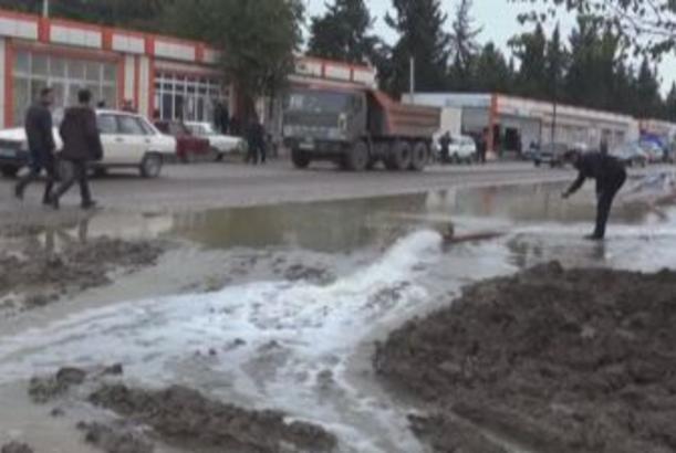 Cəlilabadda selin yaratdığı fəsadlar aradan qaldırılır