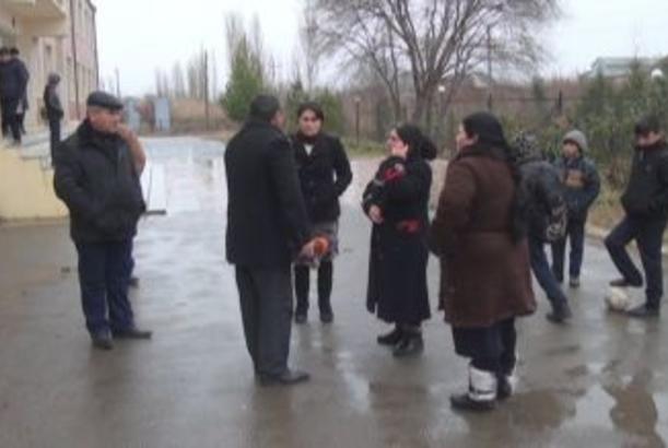 Şəmkir məktəblərindən media nümayəndələrinə qadağa