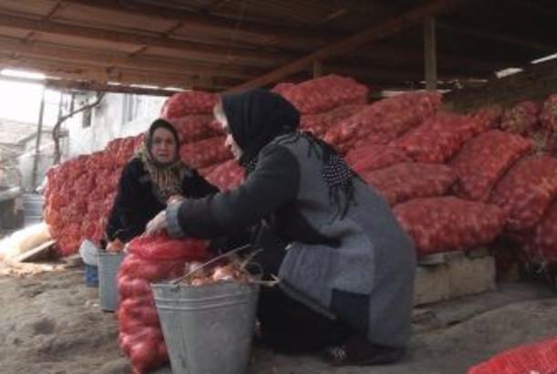 Qiymətlər ucuzlaşdı, sakinlər isə narazıdır